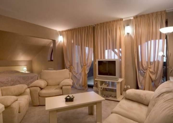 Hotel Temenuga Panichishte Ngoại thất bức ảnh